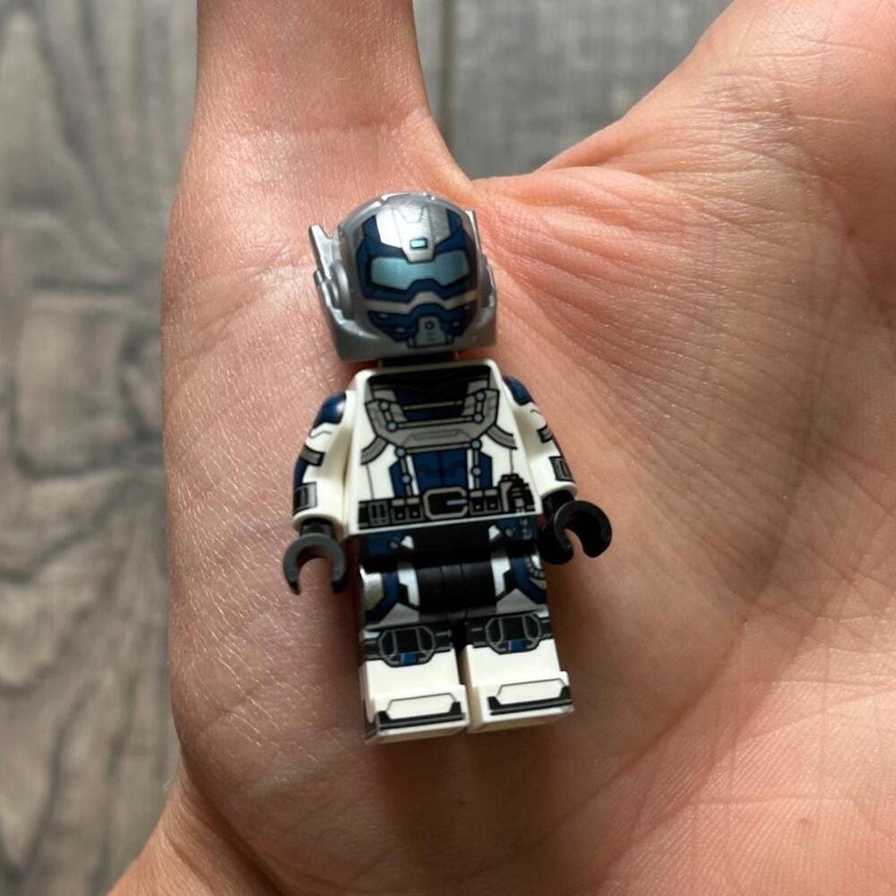 Official Lego Marvel CMF Collectible Mini Figure Goliath